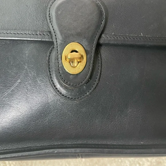 Vintage Black Leather Willis Crossbody Bag - Picture 6 of 10